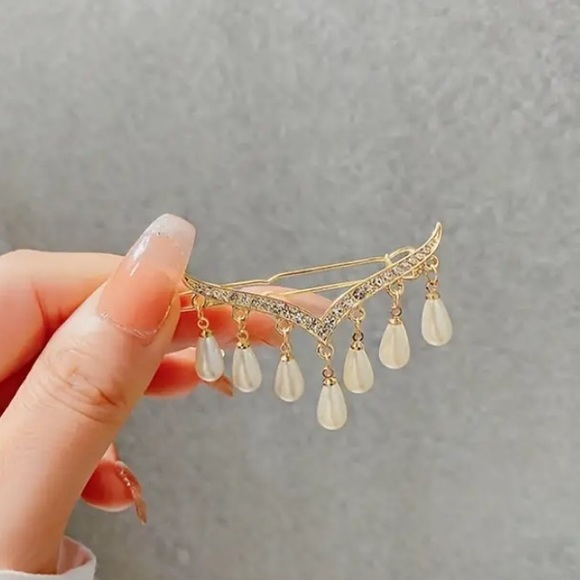 Gold Pearl Drop Barrett Hair Accessory - Picture 5 of 8